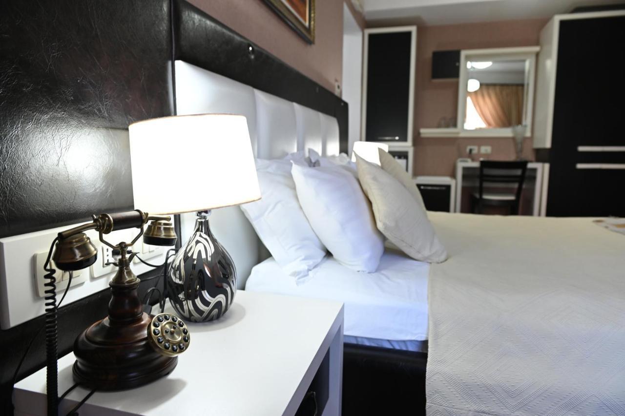 Hotel Liss Lezhë Buitenkant foto