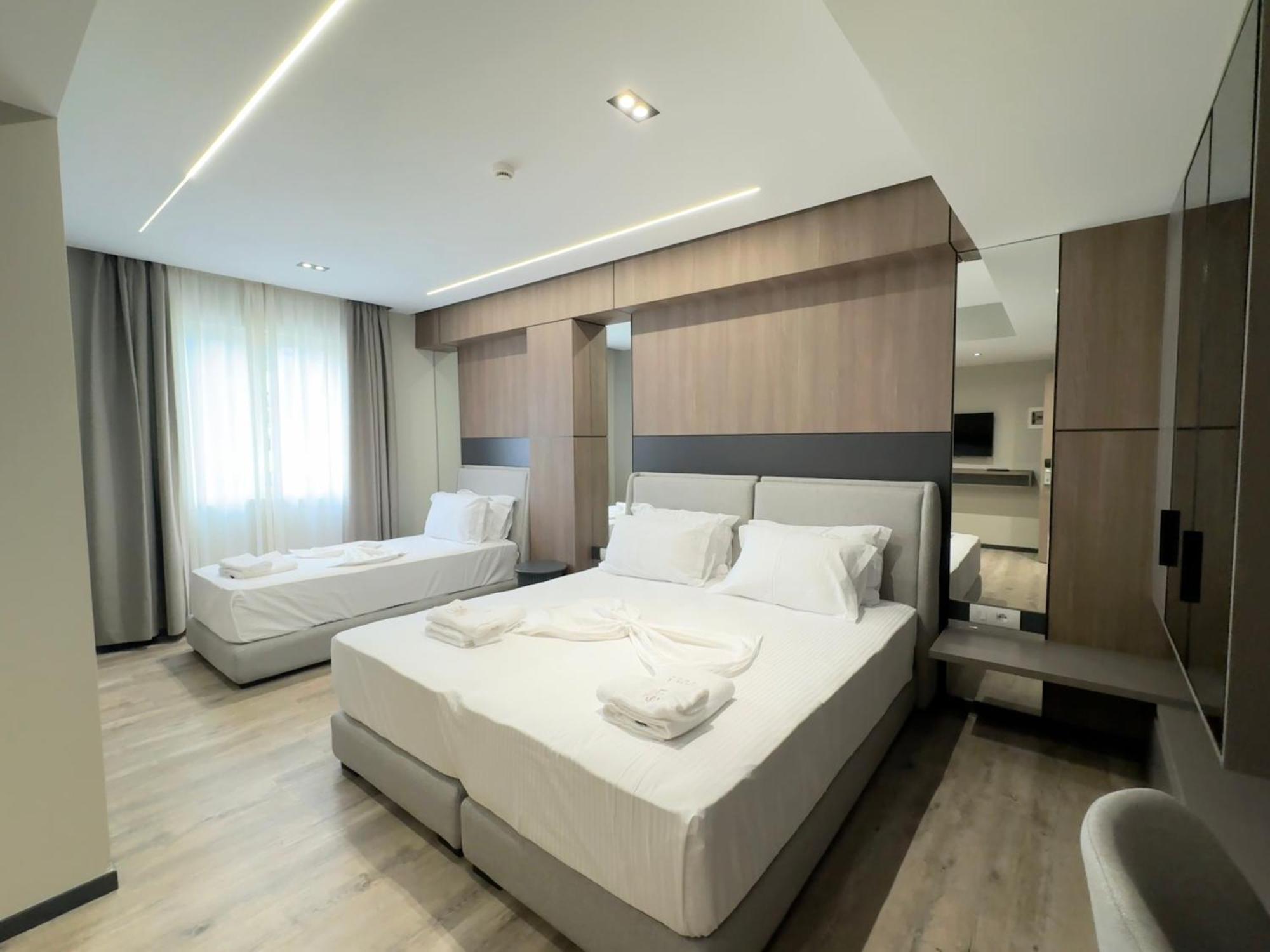Hotel Liss Lezhë Buitenkant foto